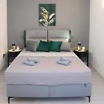 Comfort With Free Parking *