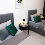 Comfort With Free Parking