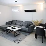 Comfort With Free Parking