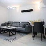 Comfort With Free Parking موستار