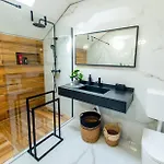 Comfort With Free Parking Apartamento