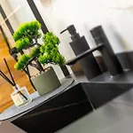 Comfort With Free Parking Apartamento Mostar