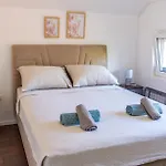 Comfort With Free Parking