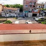 Comfort With Free Parking *