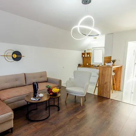 Comfort With Free Parking Daire